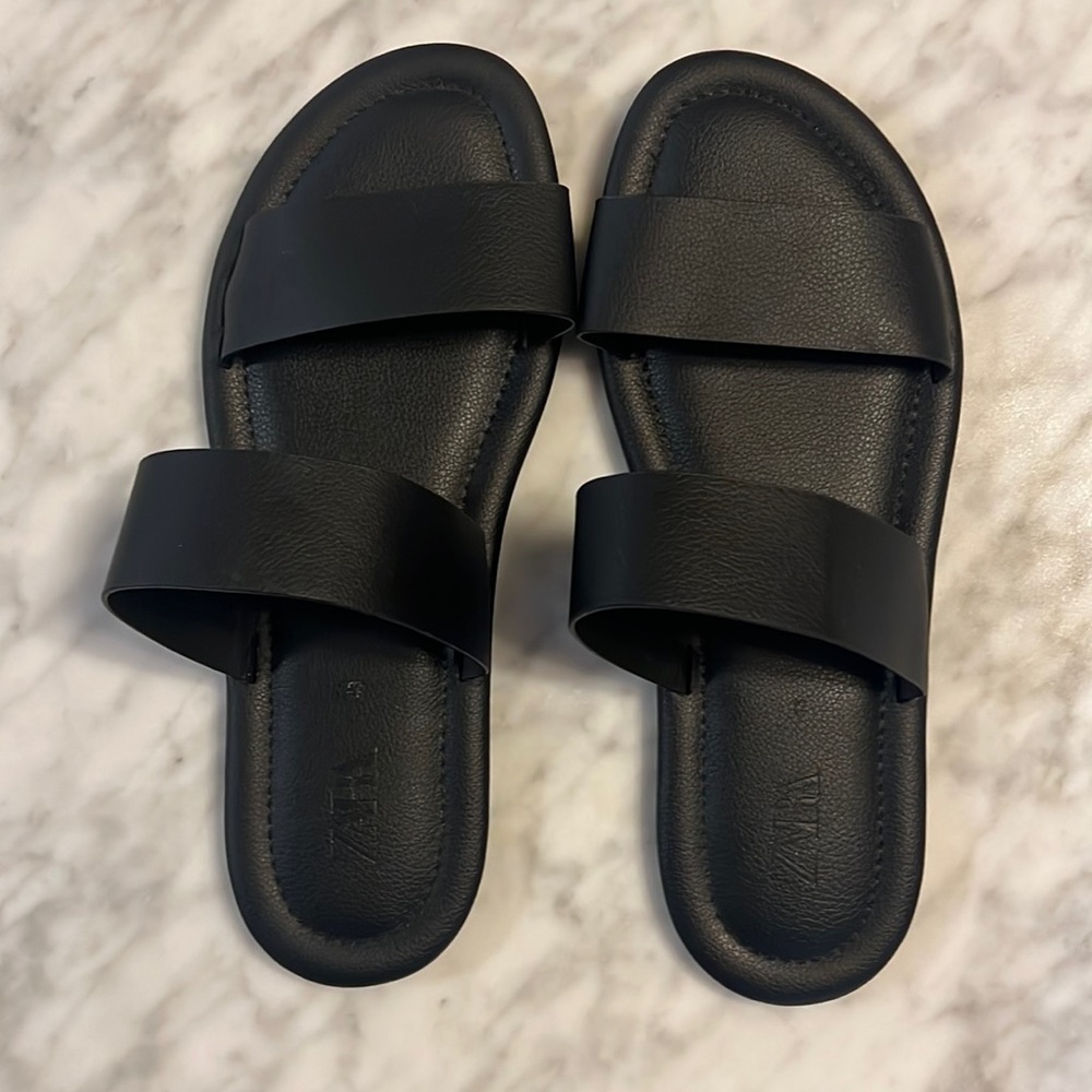 Zara Black Sandals Pebbled Leather size 43